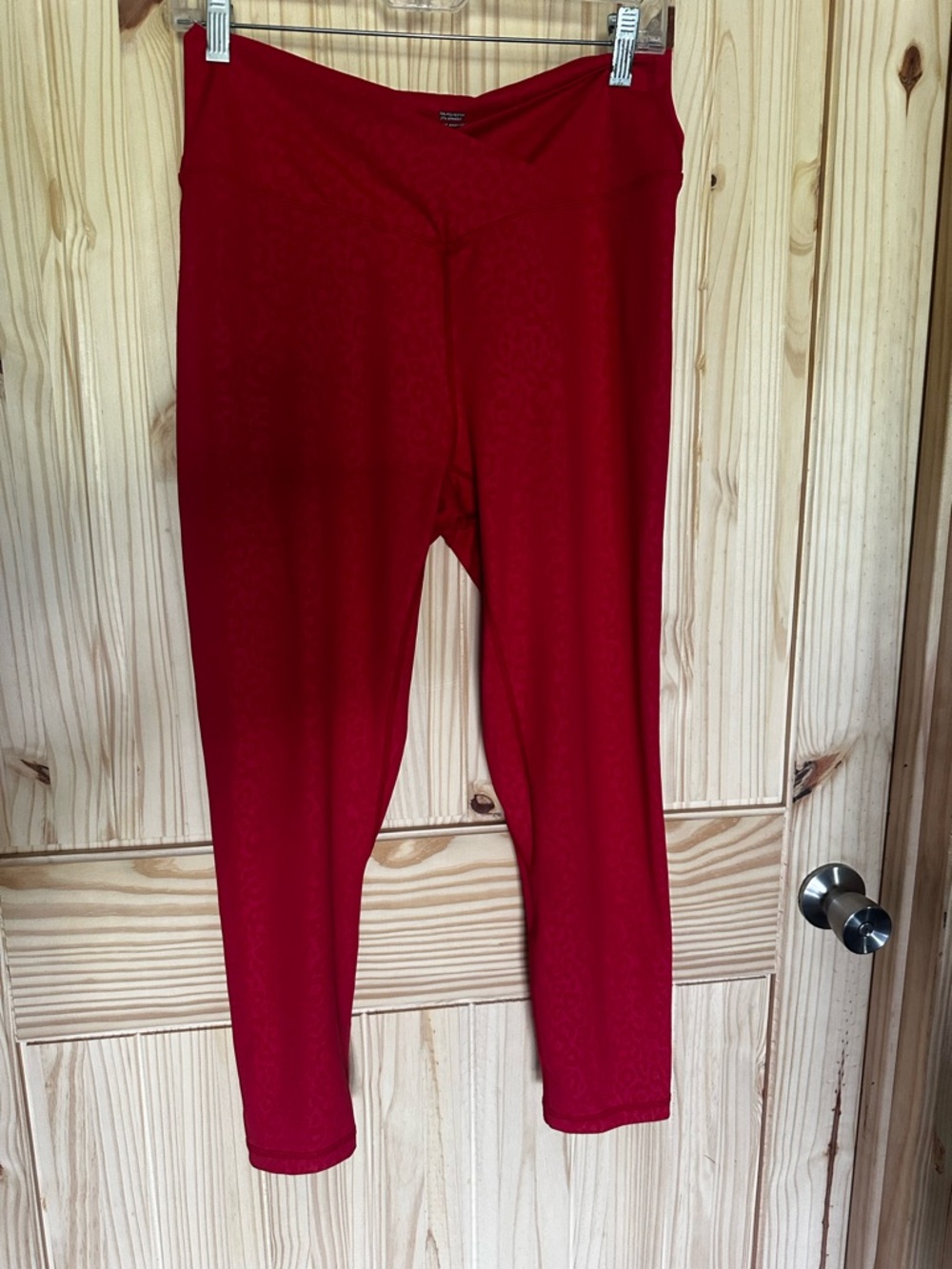Zyia Leggings Light N Tight Cross Front Red Leopard Print Ruched Back size 16-18